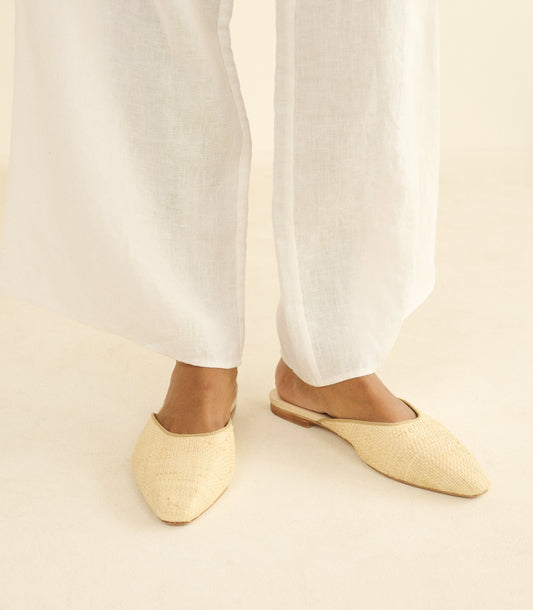 Adair Slide – Natural Raffia Almond-Toe Flat